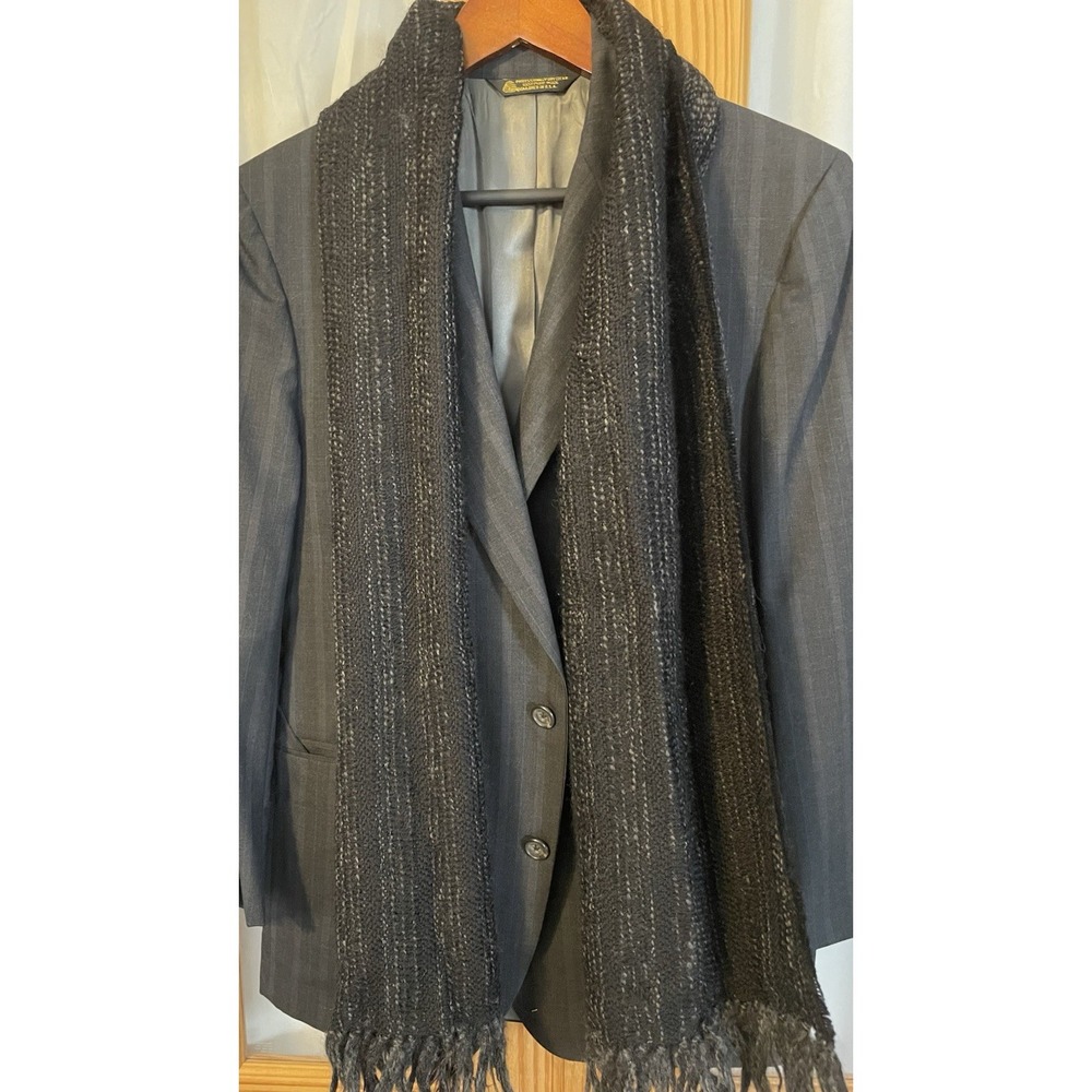 Geoffrey Beene Handloomed Lambswool Scarf Gray Fringes 70x30"